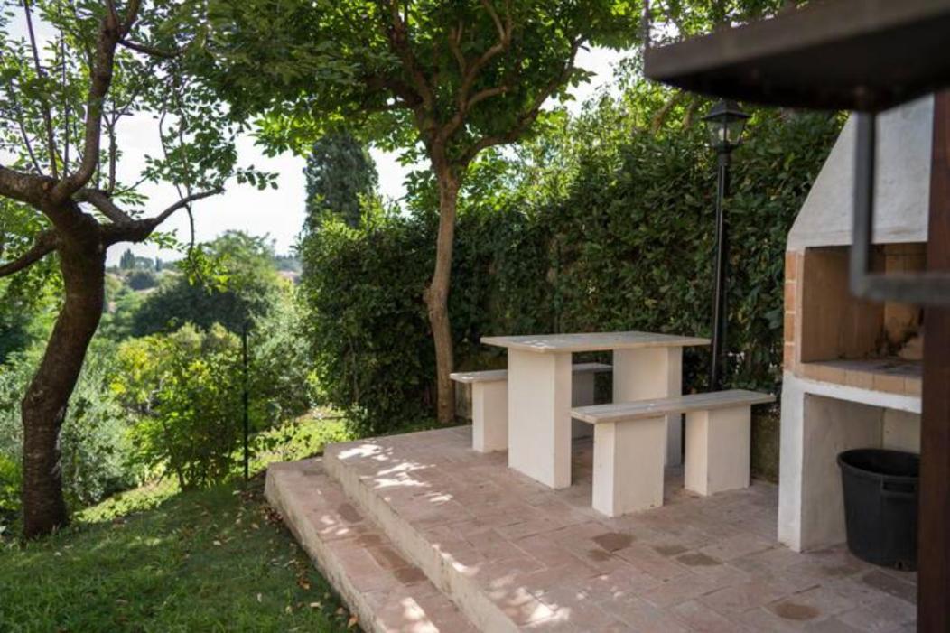 Petite Maison, Nel Borgo Di Четона Экстерьер фото